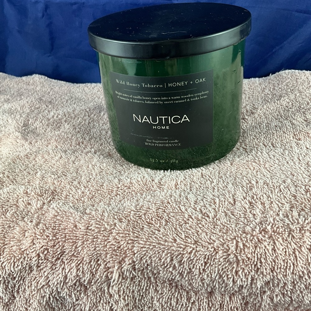 Nautica Bold Candle Wild Honey Tobacco Honey + Oak 3 Wick Candle 14 oz NWT 4.25W